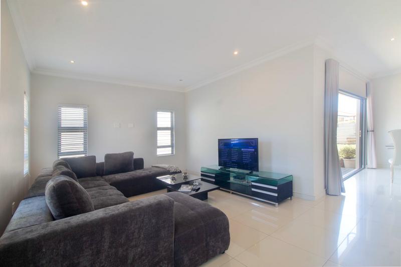 3 Bedroom Property for Sale in Parklands North Western Cape